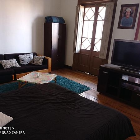 Hostal Irreal 圣地亚哥 外观 照片