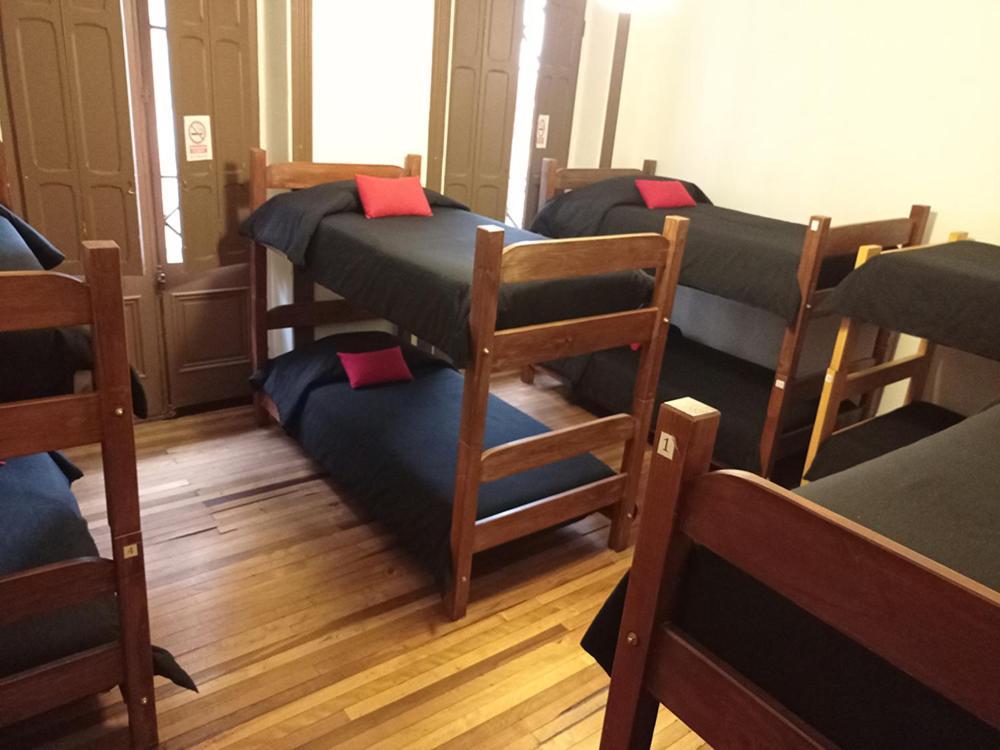 Hostal Irreal 圣地亚哥 外观 照片