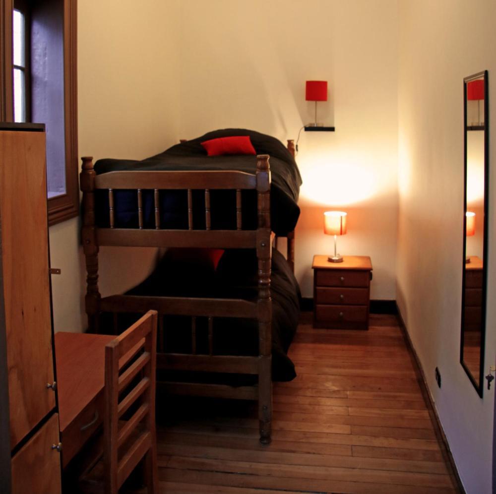 Hostal Irreal 圣地亚哥 外观 照片